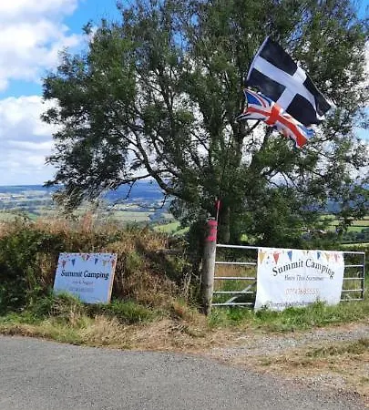 Summit Kit Hill Cornwall Panoramic Views Grass Pitch From 15pn Or Bella Bell Tent 75pn Кемпинг